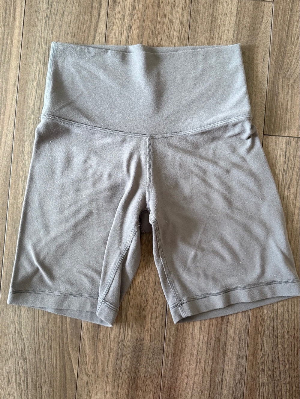 TNA Women's High-Waist Bike Shorts - Charcoal Gray - Picture 5 of 6